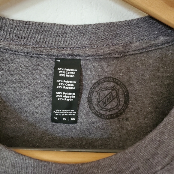 NWT XL Seattle Kraken NHL Graphic Tee - Picture 3 of 6